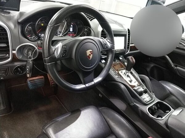2011 PORSCHE CAYENNE - Image 4