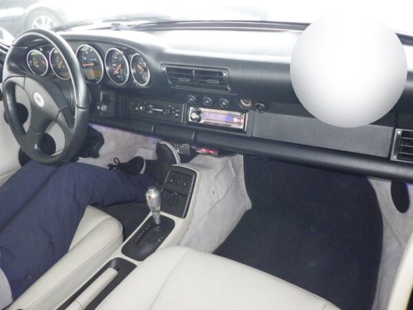 1990 PORSCHE 911 - Image 4