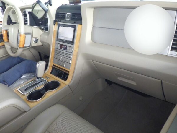 2013 LINCOLN NAVIGATOR - Image 4