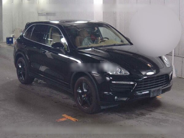2012 PORSCHE CAYENNE - Image 2
