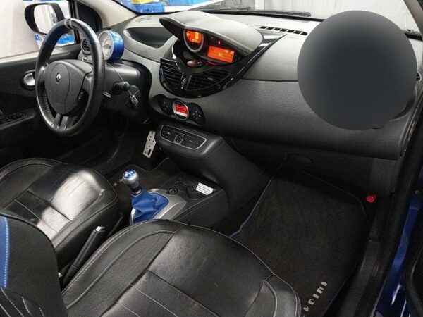 2011 RENAULT TWINGO - Image 4