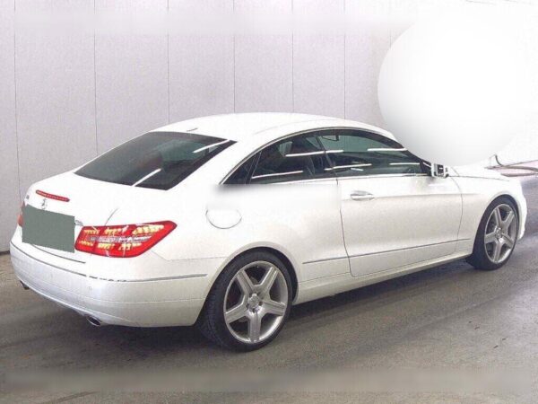 2011 MERCEDES-BENZ E-CLASS - Image 6