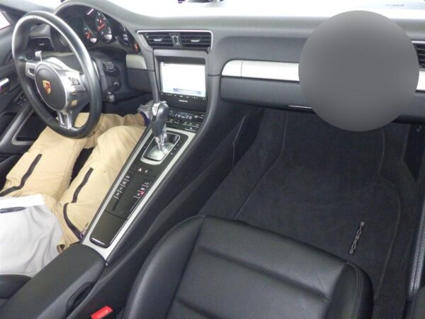 2015 PORSCHE 911 - Image 4