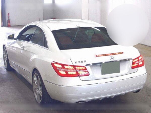 2011 MERCEDES-BENZ E-CLASS - Image 3