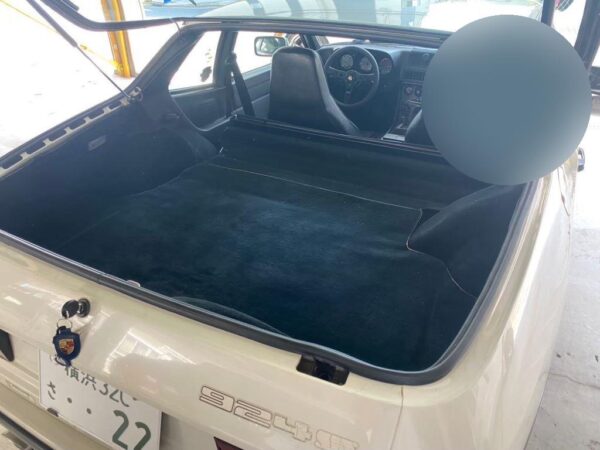 1988 PORSCHE 924 - Image 11
