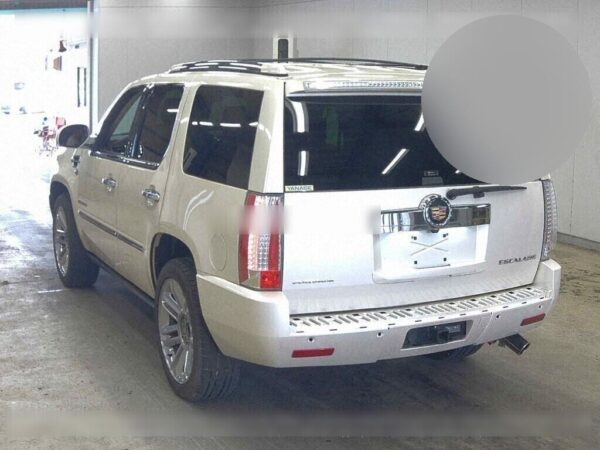 2013 CADILLAC ESCALADE - Image 3