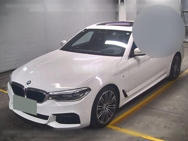 2019 BMW 5 - Image 5