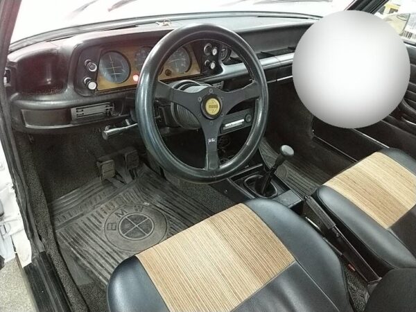 1982 BMW 2002 - Image 4