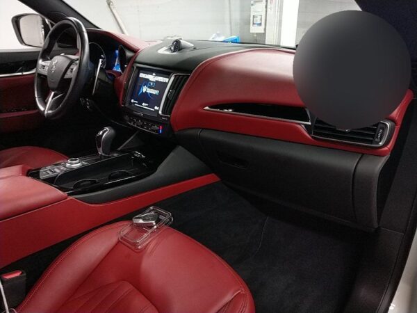 2018 MASERATI LEVANTE - Image 4