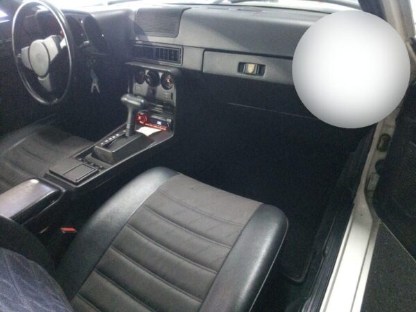1988 PORSCHE 924 - Image 4