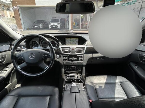 2011 MERCEDES-BENZ E-CLASS - Image 10