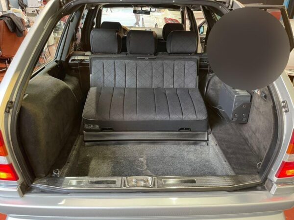 1996 MERCEDES-BENZ E-CLASS - Image 9