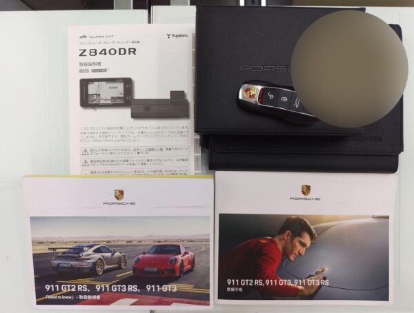 2019 PORSCHE 911 - Image 12