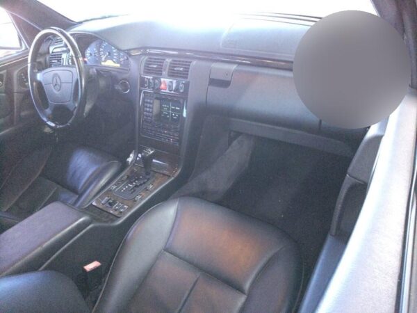 1998 MERCEDES-BENZ E-CLASS - Image 4