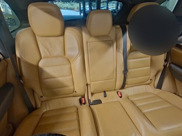 2012 PORSCHE CAYENNE - Image 7