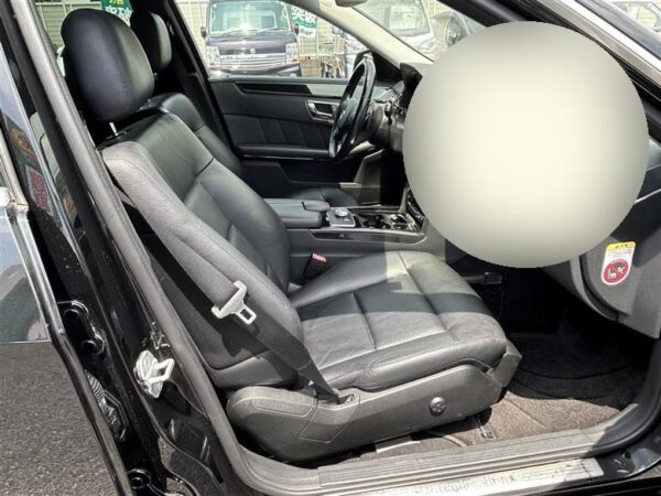 2011 MERCEDES-BENZ E-CLASS - Image 11