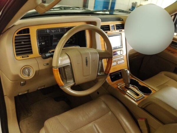 2014 LINCOLN NAVIGATOR - Image 4