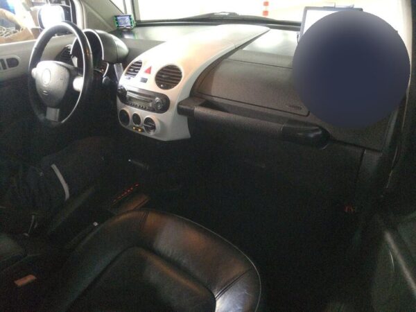 2007 VOLKSWAGEN NEW-BEETLE - Image 4