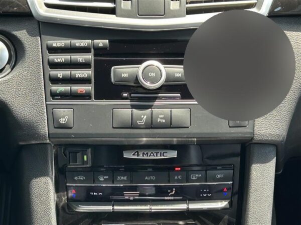 2011 MERCEDES-BENZ E-CLASS - Image 16