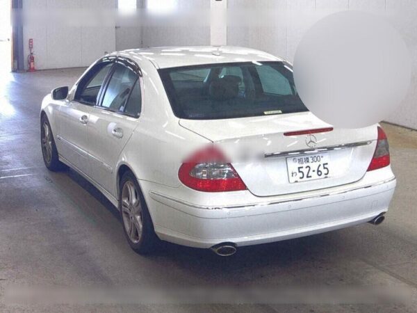 2008 MERCEDES-BENZ E-CLASS - Image 3