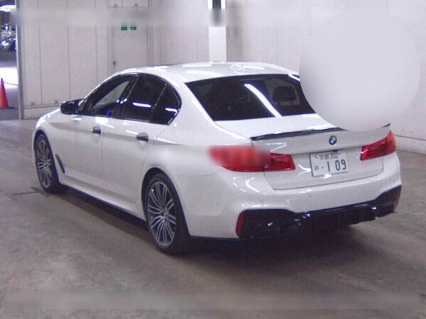 2019 BMW 5 - Image 3